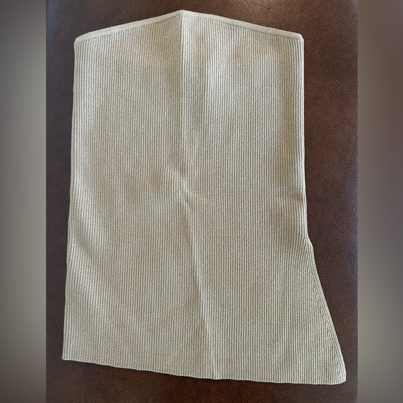 Aritzia Wilfred Clairidge Gold Metallic Ribbed Knit Top - Picture 2 of 5